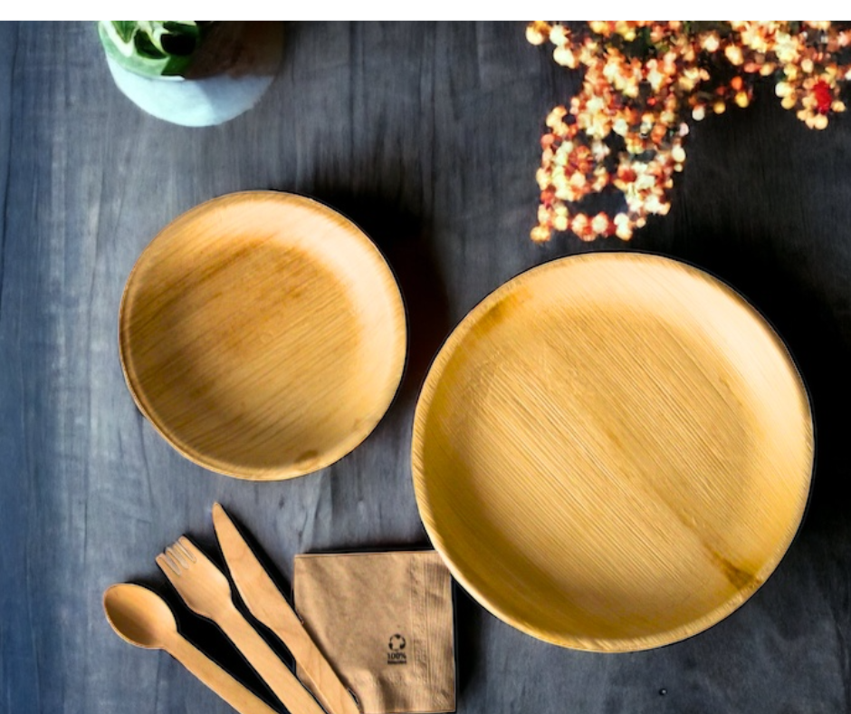 10″ (25 cm) Round Compostable Palm Leaf Plates